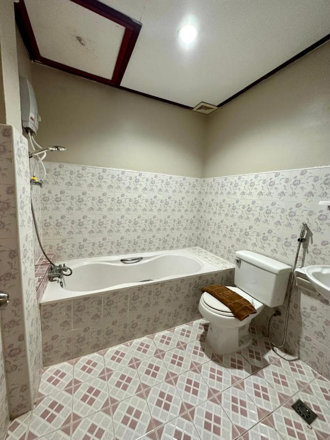 Phaythavone Hotel Pakxe Eksteriør billede