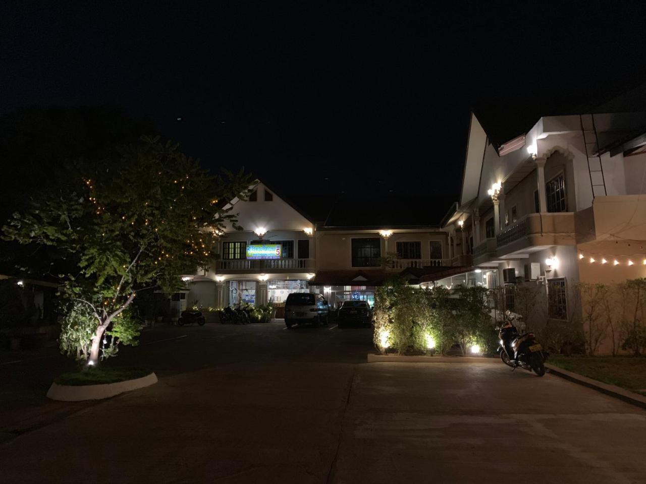 Phaythavone Hotel Pakxe Eksteriør billede